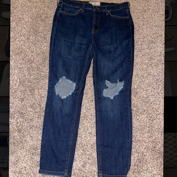 Free People Busted Skinny Jeans-30S - Picture 2 of 5